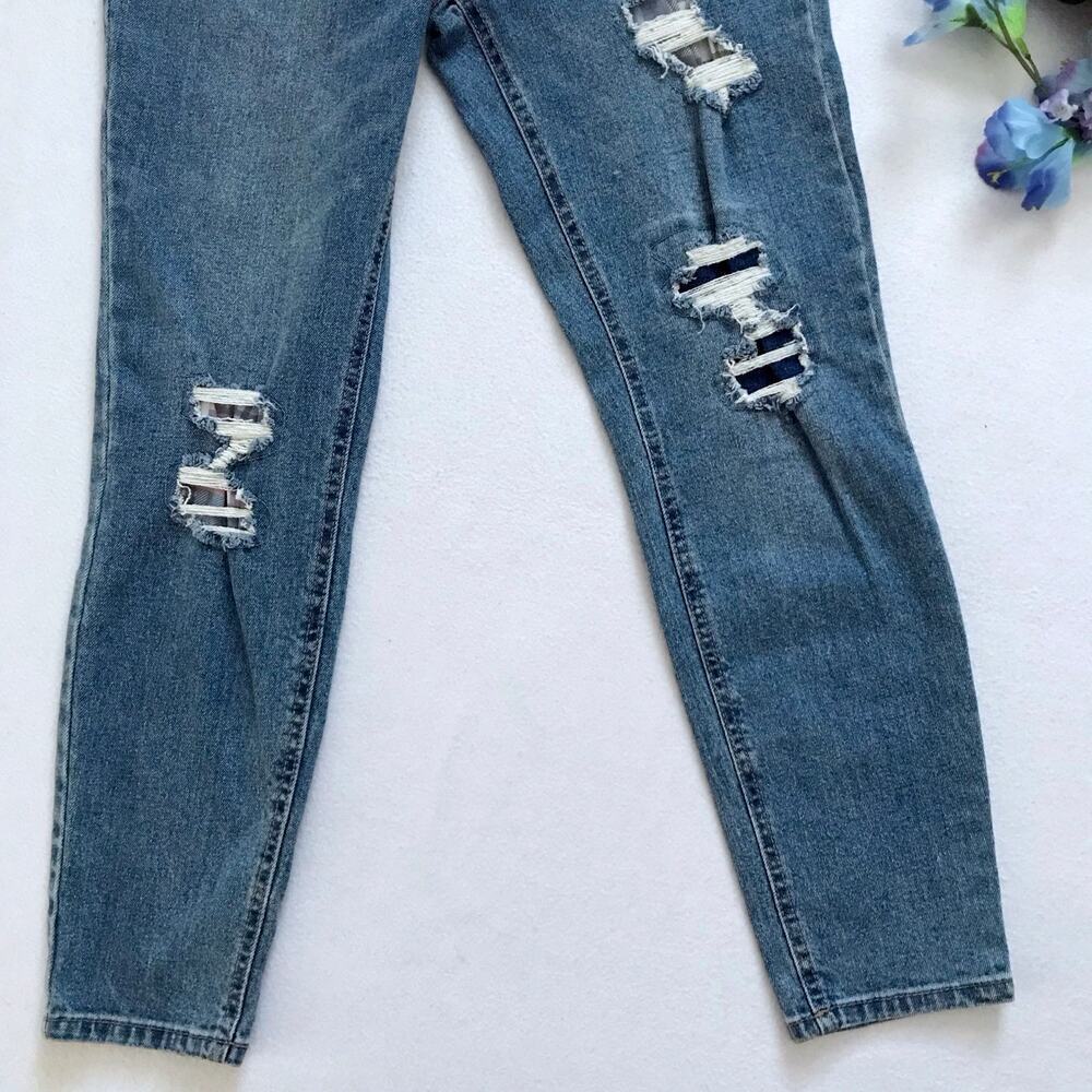 Vanilla Star NWT Rip and Repair Skinny Jeans Juniors/Women 9/29 - Picture 4 of 10
